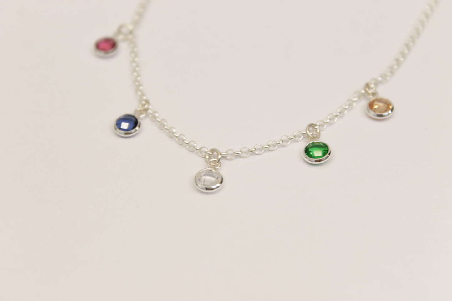 Gargantilla piragües circonitas