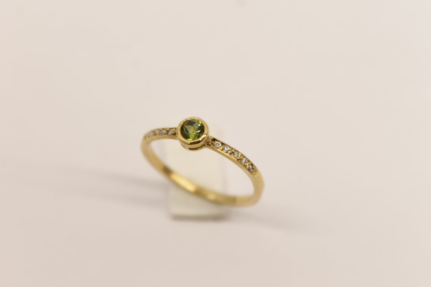 Anillo turmalina verde