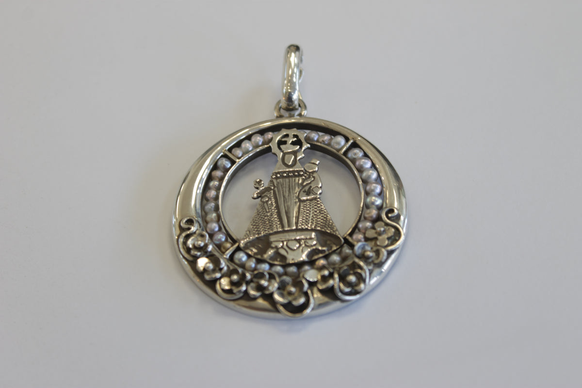 Medalla grande Virgen de Covadonga