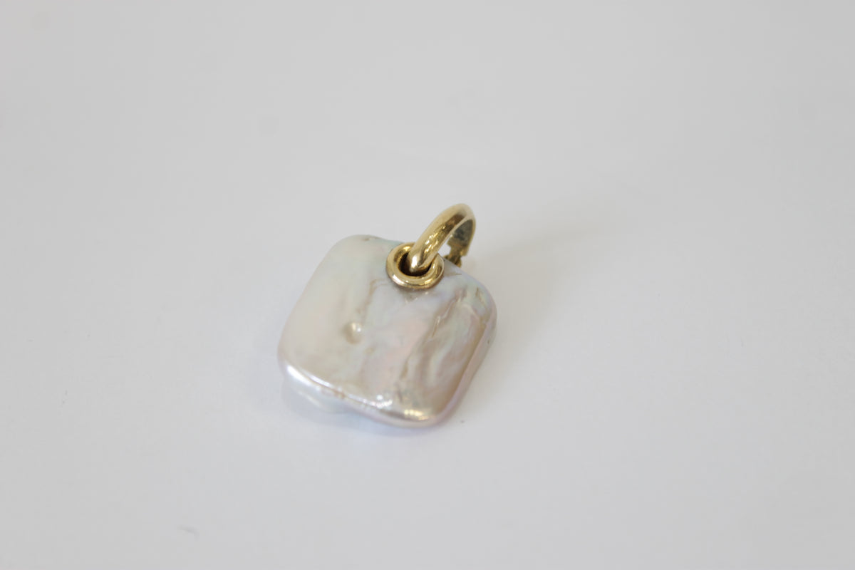 Colgante perla y oro